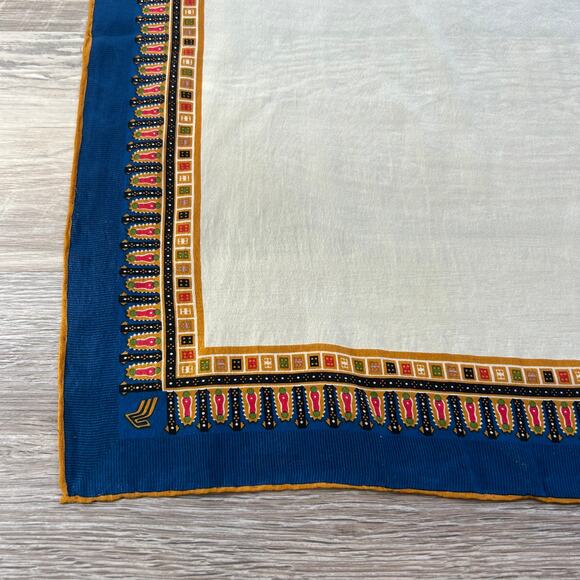 Vintage Singapore Airlines 100% Silk Scarf – Blue & Cream Square 29.5” - Picture 7 of 7